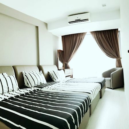 Ps04 @ Kk Privilege Sky Suite Kota Kinabalu Esterno foto